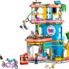 LEGO  42689 Heartlake City clubhuis