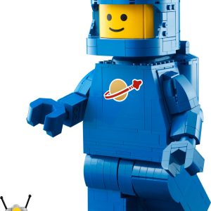 Grote blauwe minifiguur van een astronaut