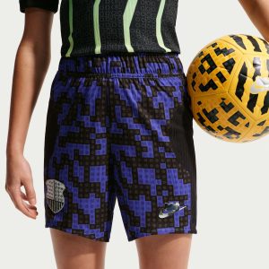 Nike x LEGO collectie Aero-FIT short voor oudere kinderen